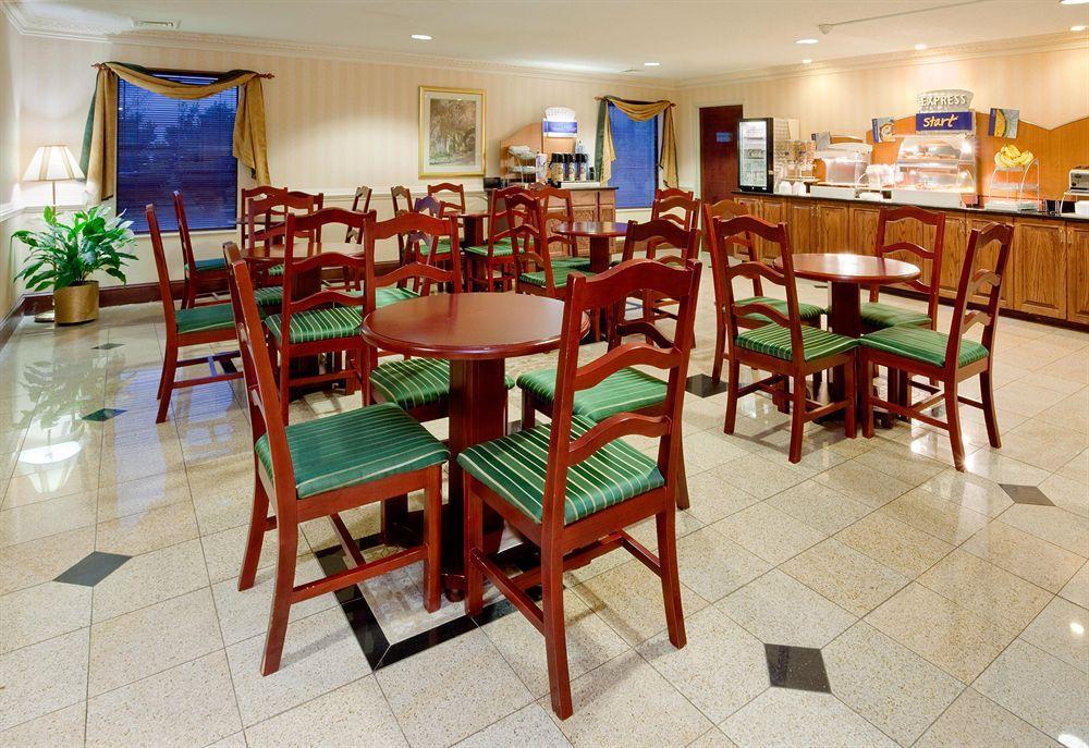 Hotel Red Roof 3*